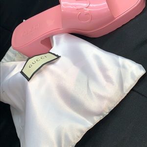 GUCCI MID PLATFORM HEELS